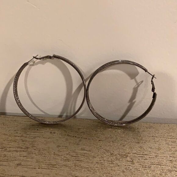 ❌1 hr sale❌Hoop earring - Picture 2 of 6